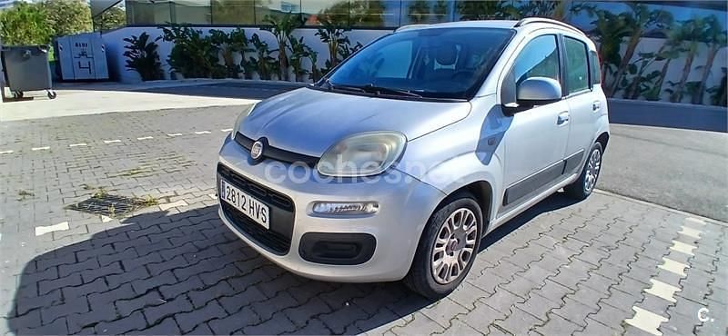 Usado Fiat Panda Lounge 69 CV (50 kW) 2014 Gris / plata Utilitario