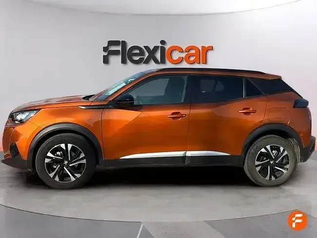 Usado Peugeot 2008 Active 100 CV (73 kW) 2022 Naranja SUV