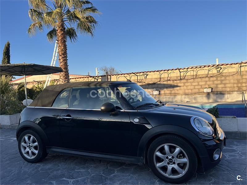Usado Mini One Cabriolet 90 CV (66 kW) 2010 Negro Descapotable