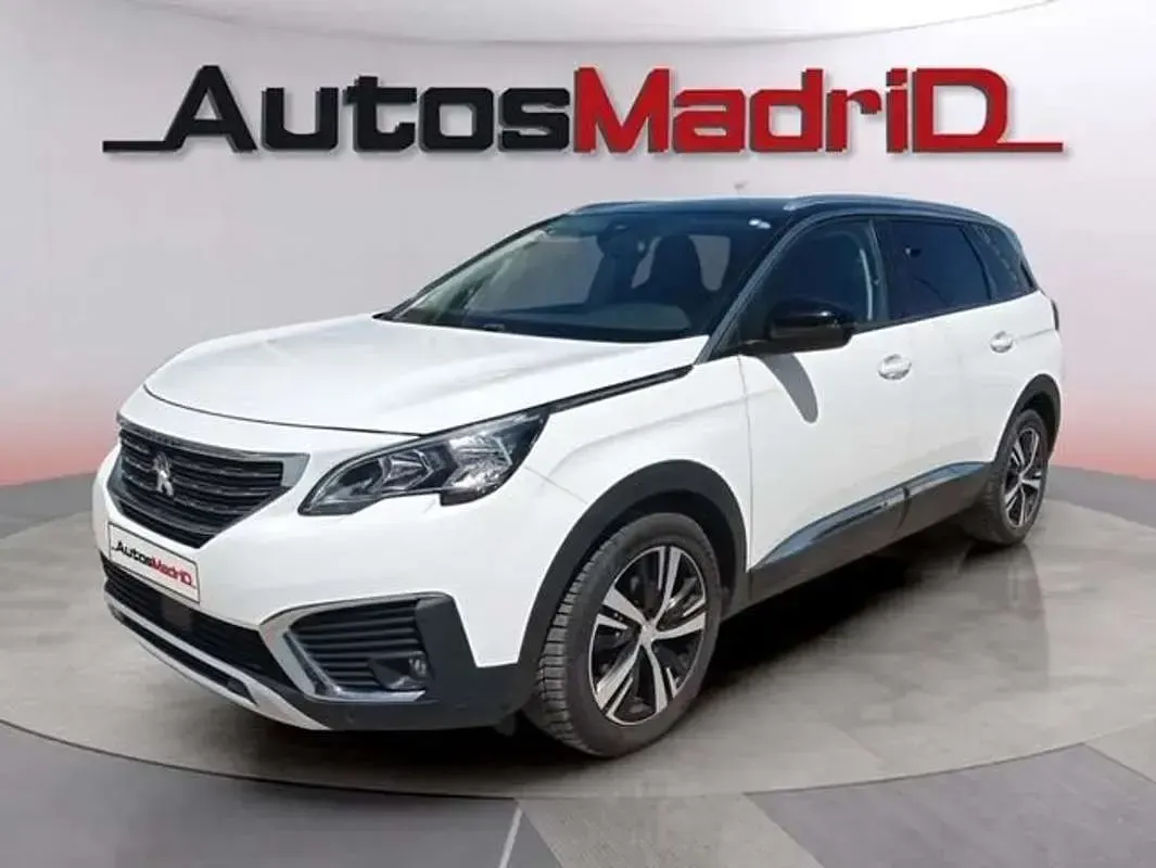 Usado Peugeot 5008 Allure 131 CV (96 kW) 2019 Blanco SUV