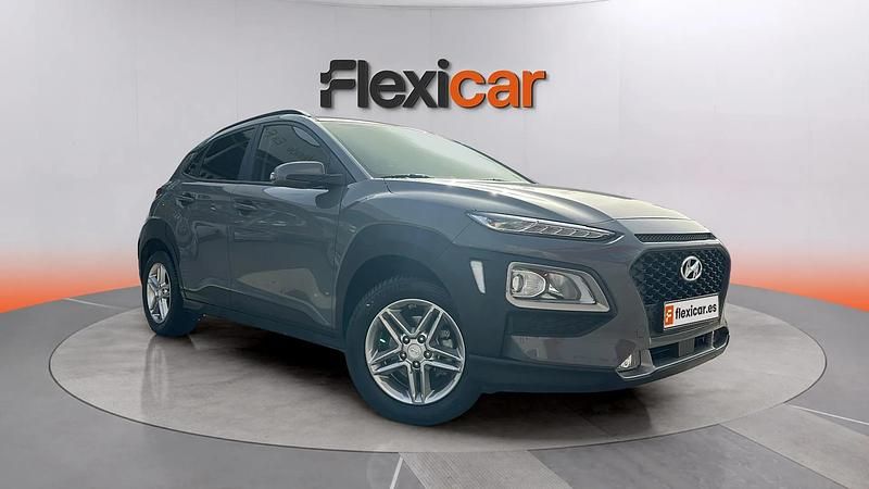 Usado Hyundai Kona 120 CV (88 kW) 2020 Gris SUV
