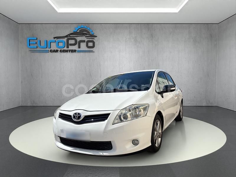 Blanco Usado 2011 Toyota Auris Active Berlina | 8800 € (Un poco caro) - Imagen 1/4