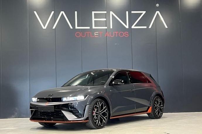 Usado 2025 Hyundai Ioniq 6 Berlina | 66.898 € - Imagen 1/4