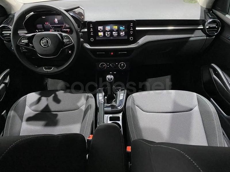Usado Skoda Fabia Selection 95 CV (69 kW) 2024 Blanco Utilitario