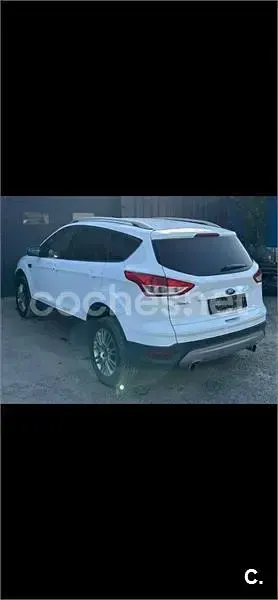 Usado Ford Kuga Titanium 140 CV (102 kW) 2013 Blanco SUV