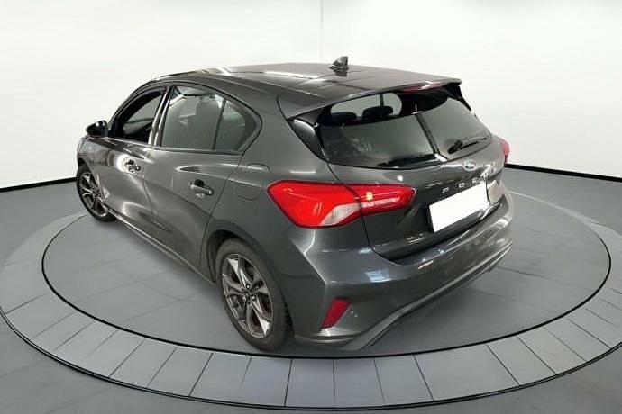 Usado Ford Focus Business Edition 125 CV (91 kW) 2019 Gris Utilitario