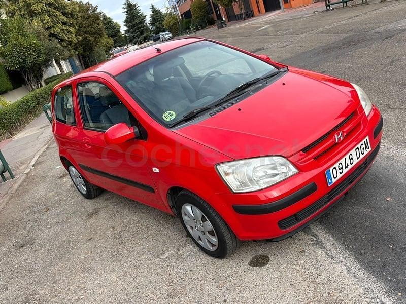 Usado Hyundai Getz 66 CV (48 kW) 2005 Rojo Utilitario