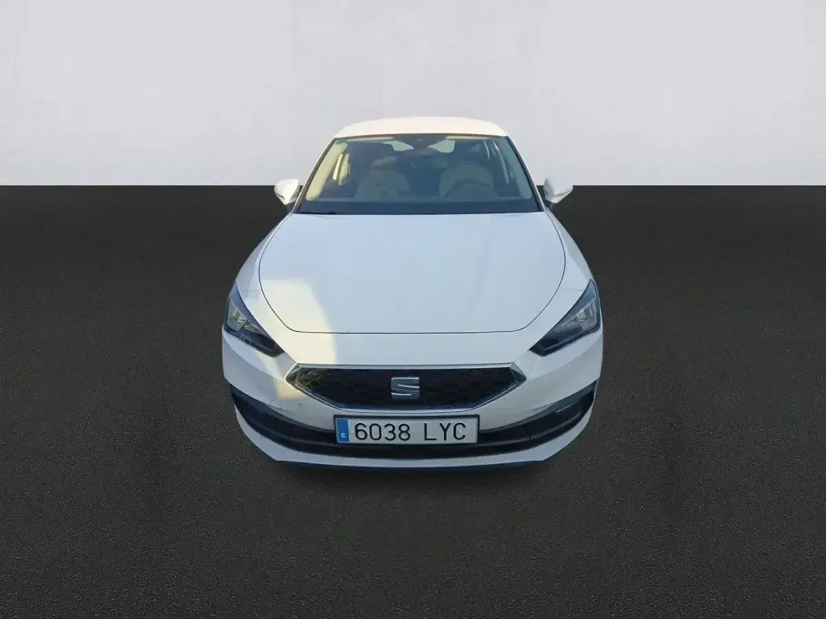 Usado Seat Leon Style 116 CV (85 kW) 2022 Blanco Berlina
