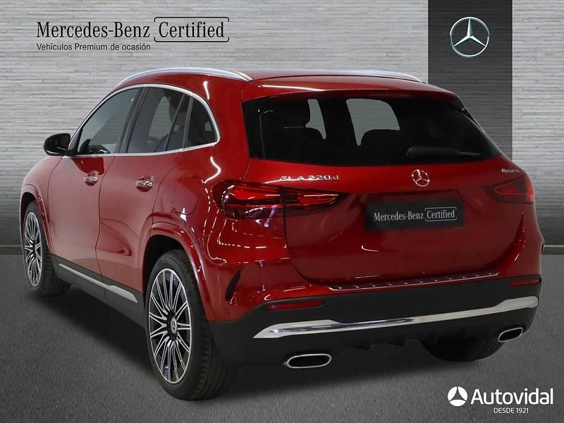 Usado Mercedes GLA220 AMG line 190 CV (139 kW) 2023 Rojo SUV