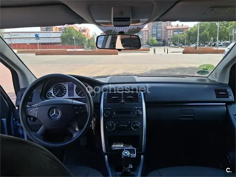 Usado Mercedes B150 95 CV (69 kW) 2009 Azul Monovolumen