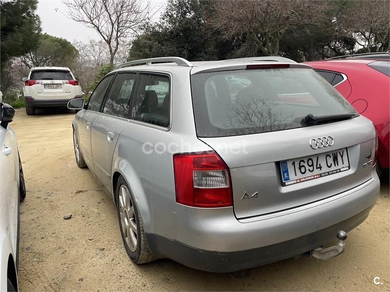Begagnad Audi A4 Sport 130 HK (95 kW) 2004 Grå Kombi