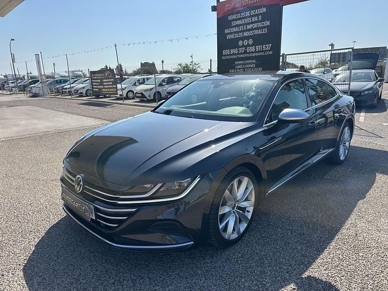 Usado VW Arteon Elegance 150 CV (110 kW) 2021 Gris