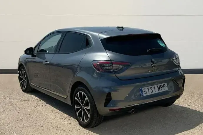 Usado Renault Clio Techno 90 CV (66 kW) 2024 Utilitario
