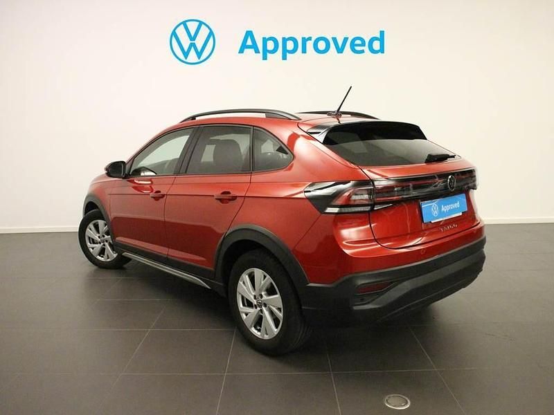 Usado VW Taigo Life 110 CV (80 kW) 2023 Rojo SUV