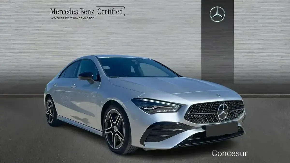 Usado Mercedes CLA250e 217 CV (159 kW) 2025 Plata Coupe