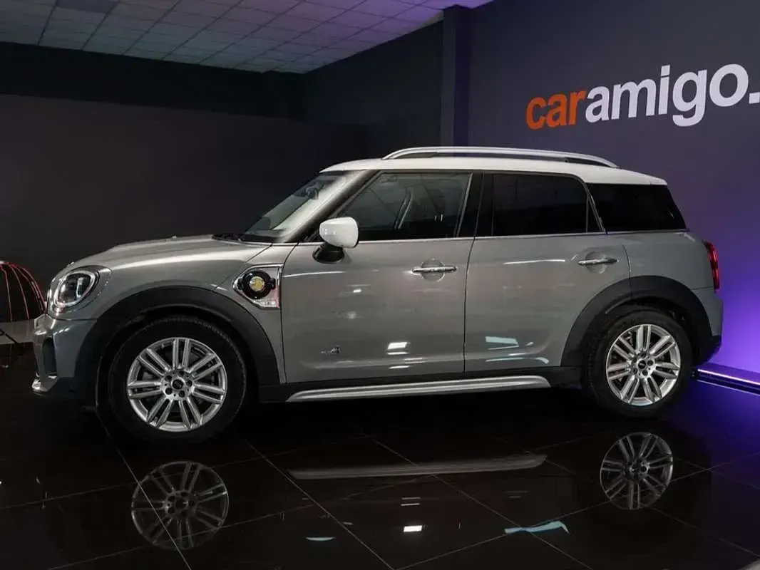 Usado Mini Cooper Countryman 220 CV (161 kW) 2022 Gris / plata SUV