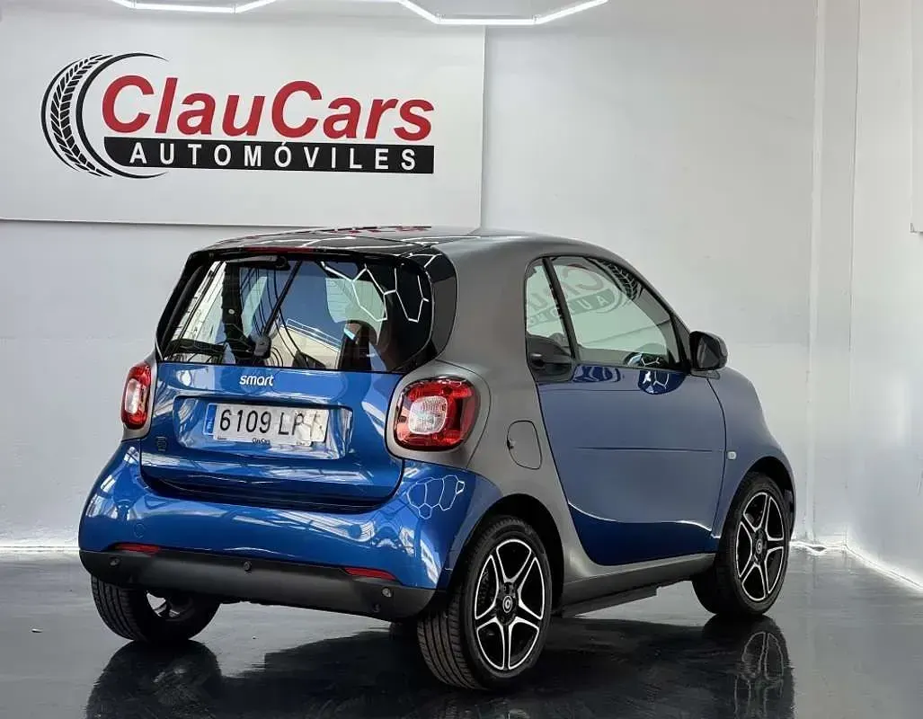 Usado Smart ForTwo Coupé 60 kW (82 CV) 2021 Azul Coupe