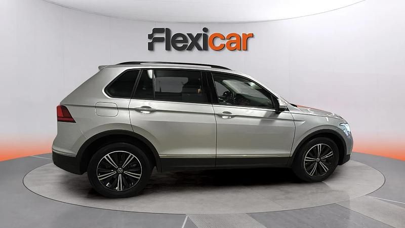 Usado VW Tiguan Life 245 CV (180 kW) 2021 Gris SUV