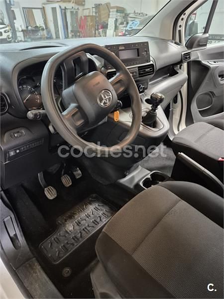 Usado Toyota Proace City City 102 CV (75 kW) 2020 Blanco Monovolumen
