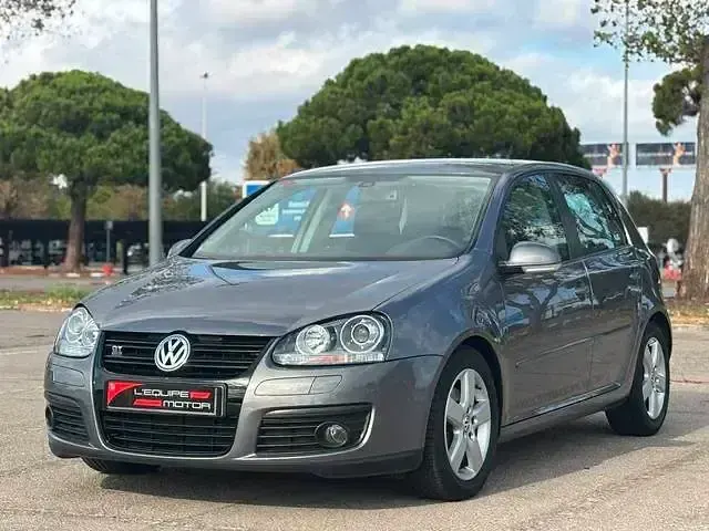 Usado VW Golf VI GT 140 CV (102 kW) 2008 Gris / plata Utilitario