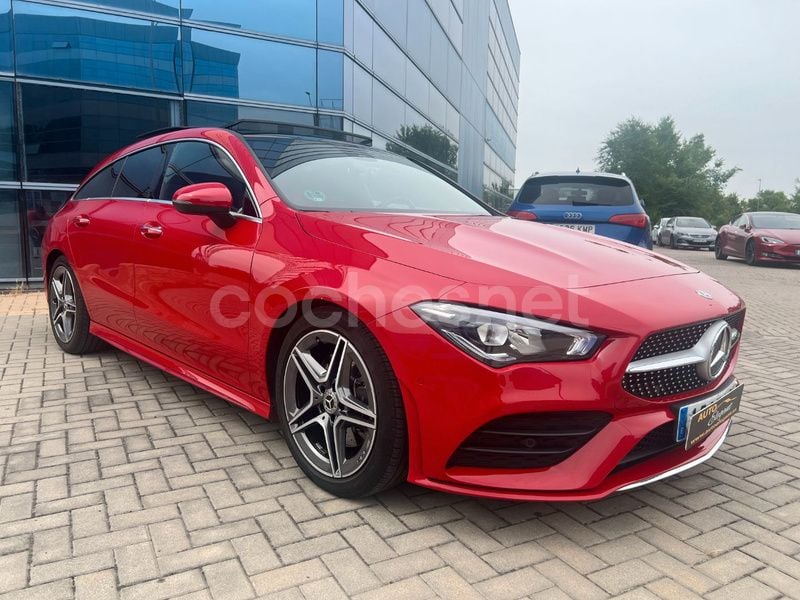 Rojo Usado 2019 Mercedes CLA200 Shooting Brake Familiar | 32.890 € - Imagen 1/4