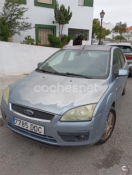 Usado Ford Focus Sport 109 CV (80 kW) 2004 Azul Berlina