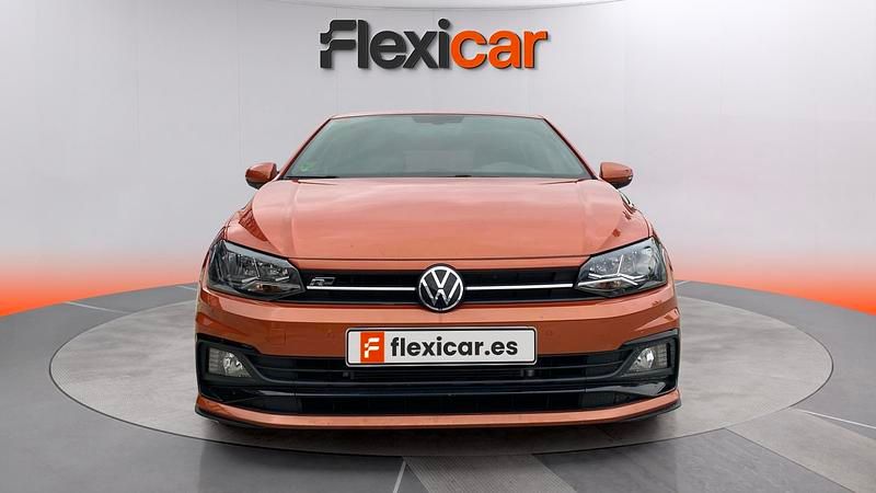 Usado VW Polo R-line 95 CV (69 kW) 2021 Naranja Utilitario