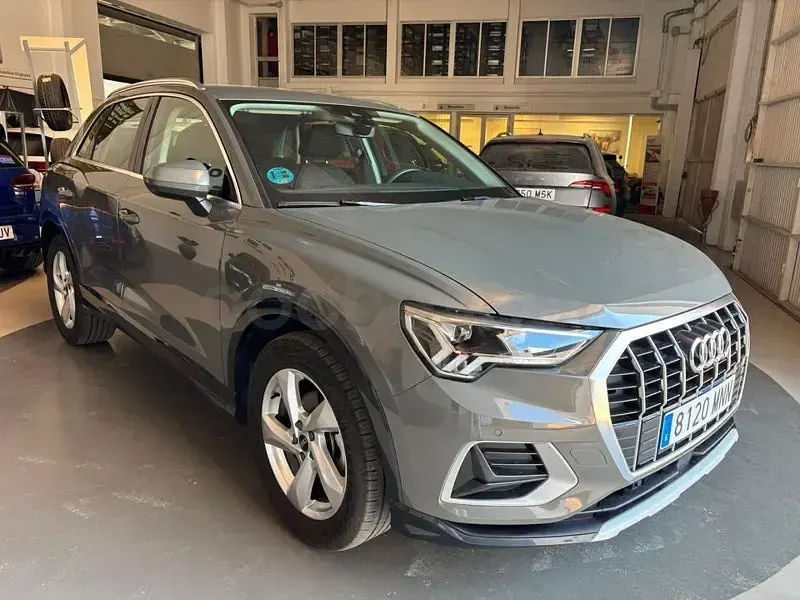 Usado Audi Q3 Advanced Plus 150 CV (110 kW) 2024 Gris / plata SUV