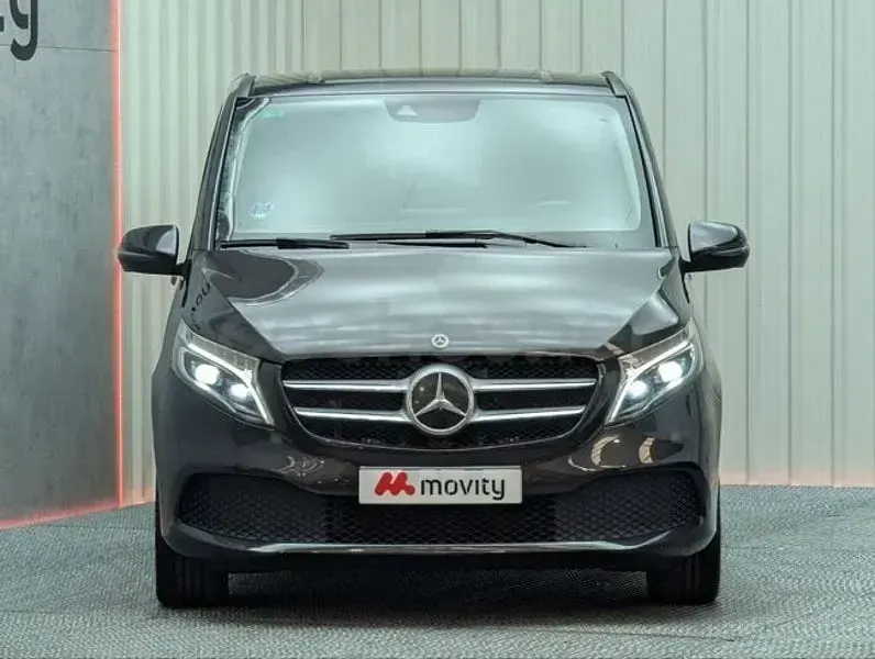 Usado Mercedes V250 190 CV (139 kW) 2021 Gris / plata Monovolumen