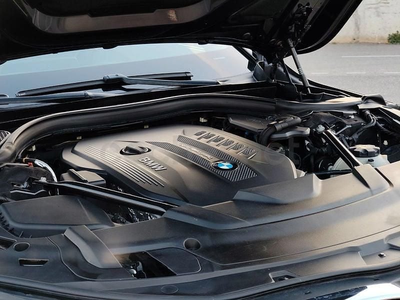 Usado BMW 730 Comfort Edition 265 CV (194 kW) 2018 Gris / plata Berlina