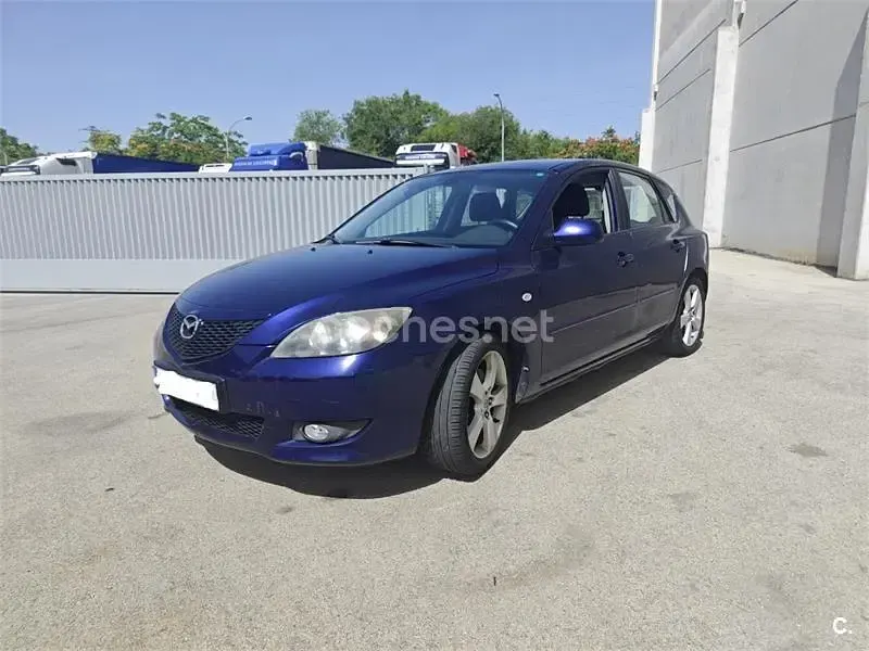 Usado Mazda 3 Sportive 150 CV (110 kW) 2004 Violeta / lila Berlina