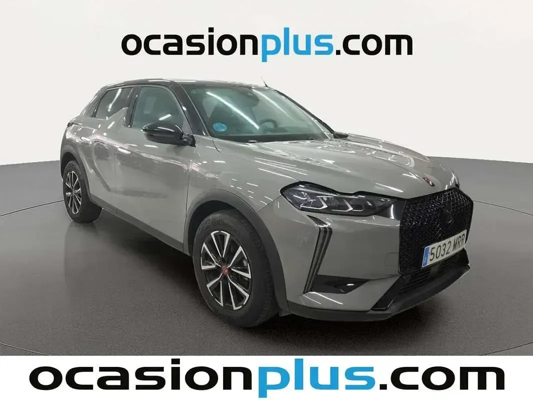 Usado DS Automobiles DS3 Crossback Performance 131 CV (96 kW) 2024 Gris SUV
