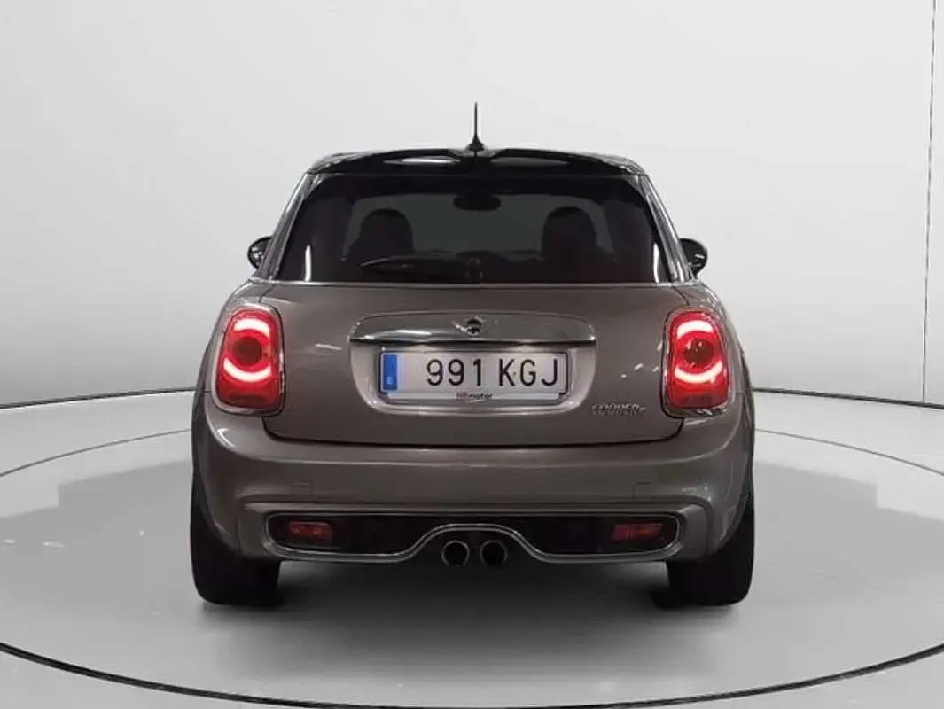 Usado Mini Cooper S 192 CV (141 kW) 2017 Gris Utilitario