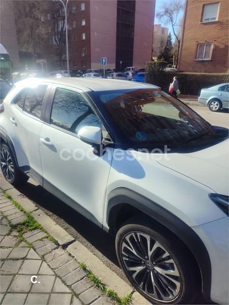Usado Toyota Yaris Cross Style 116 CV (85 kW) 2022 Blanco SUV