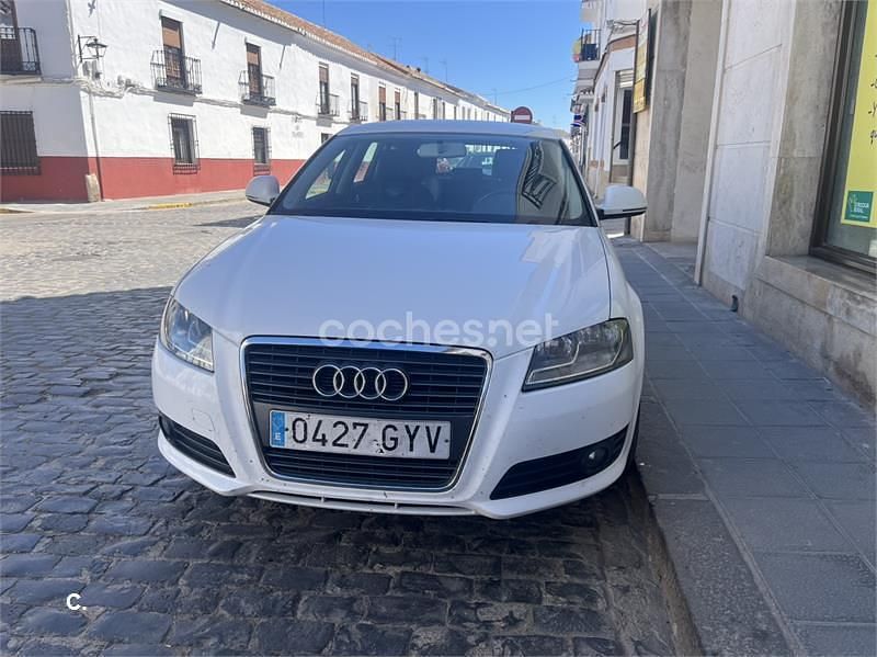 Usado Audi A3 Attraction 105 CV (77 kW) 2010 Blanco Utilitario