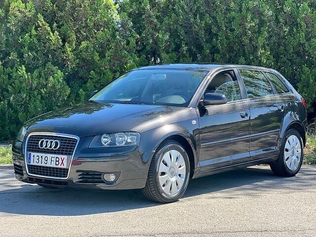 Negro Usado 2006 Audi A3 Attraction | 6990 € (Precio justo) - Imagen 1/4