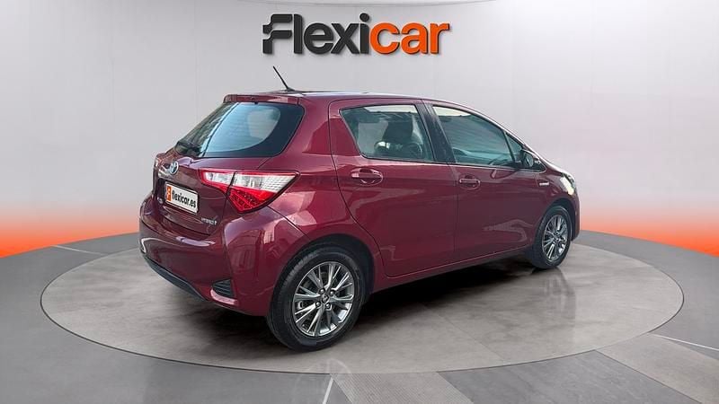 Usado Toyota Yaris Hybrid Advance 100 CV (73 kW) 2018 Burdeos Utilitario