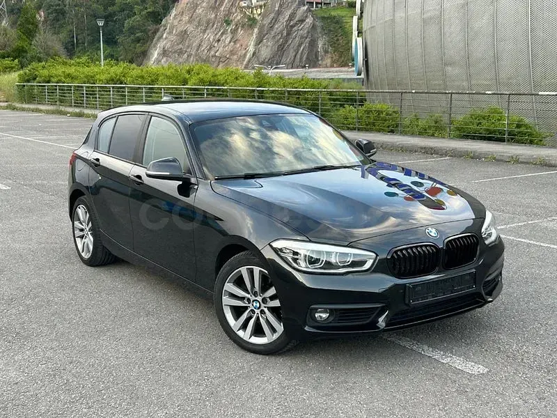 Usado BMW 120 190 CV (139 kW) 2016 Negro Utilitario