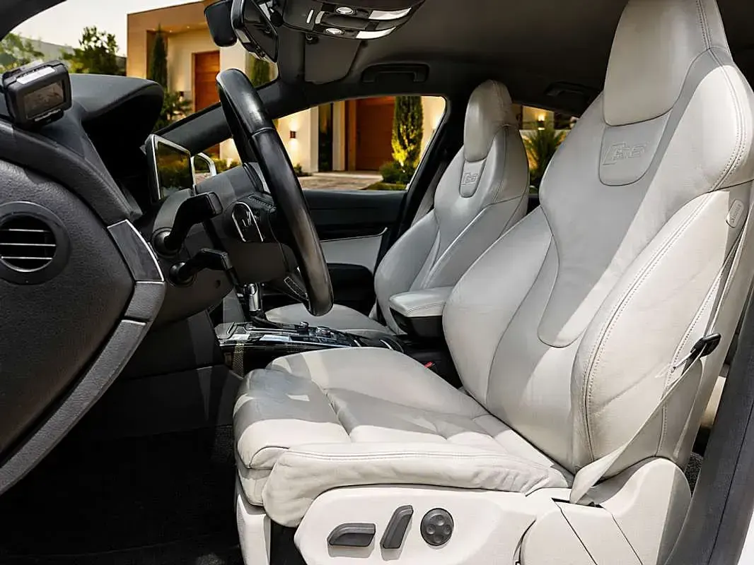 Usado Audi S6 435 CV (319 kW) 2006 Blanco Berlina