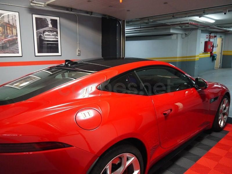 Usado Jaguar F-Type R-Dynamic 300 CV (220 kW) 2020 Rojo Coupe