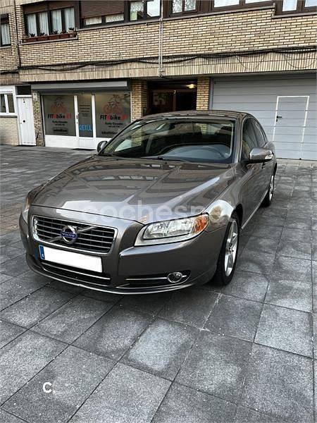 Usado Volvo S80 Momentum 205 CV (150 kW) 2010 Gris / plata Berlina