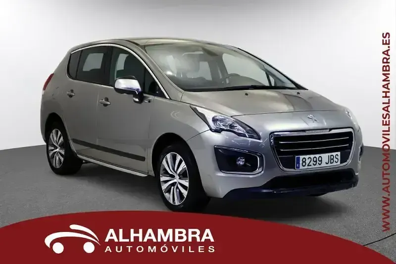 Usado Peugeot 3008 Style 120 CV (88 kW) 2015 Beige Familiar