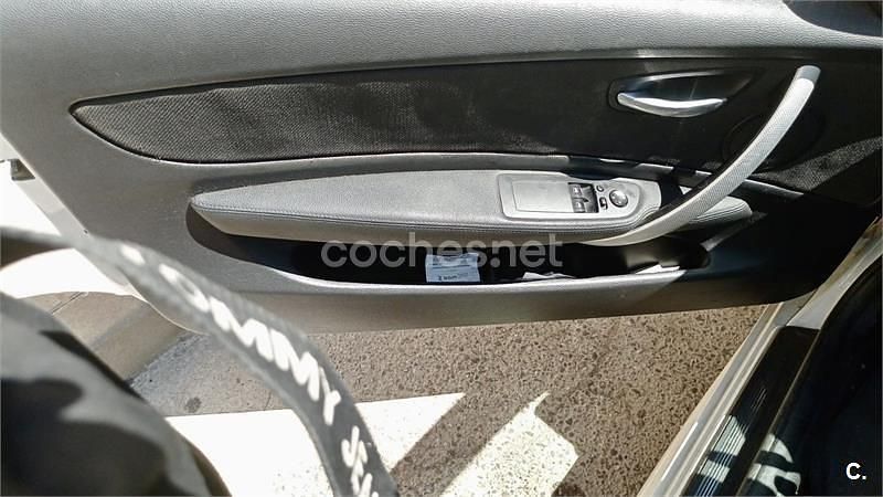 Begagnad BMW 118 143 HK (105 kW) 2009 Vit Halvkombi