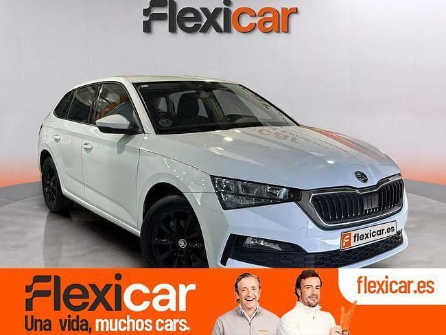 Usado Skoda Scala Ambition 110 CV (80 kW) 2021 Blanco Utilitario