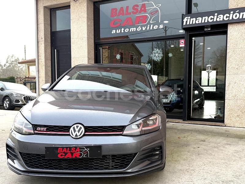 Usado VW Golf VII GTI 245 CV (180 kW) 2018 Gris / plata Berlina