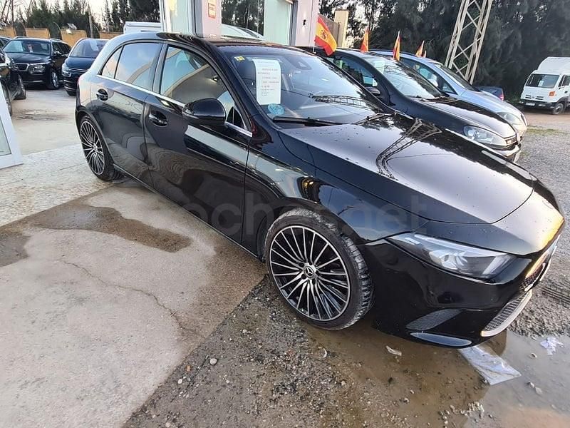 Usado Mercedes A180 116 CV (85 kW) 2019 Negro Berlina