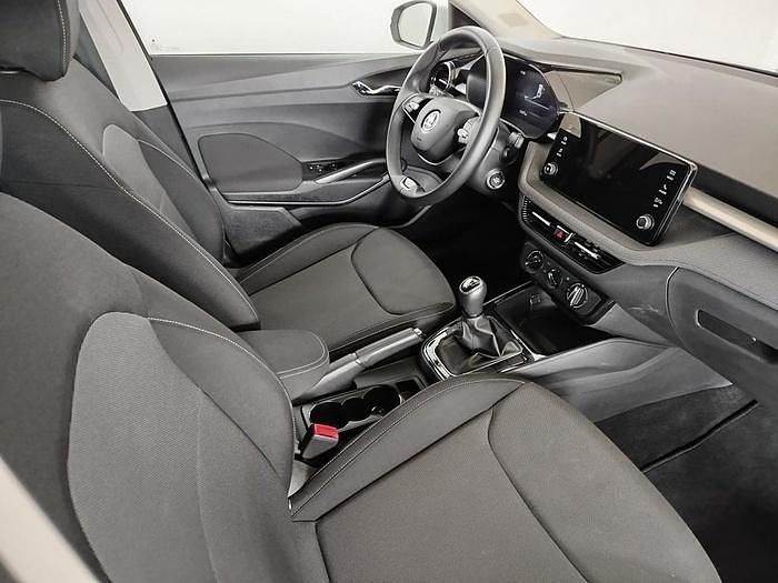 Usado Skoda Fabia Selection 95 CV (69 kW) 2025 Blanco Utilitario