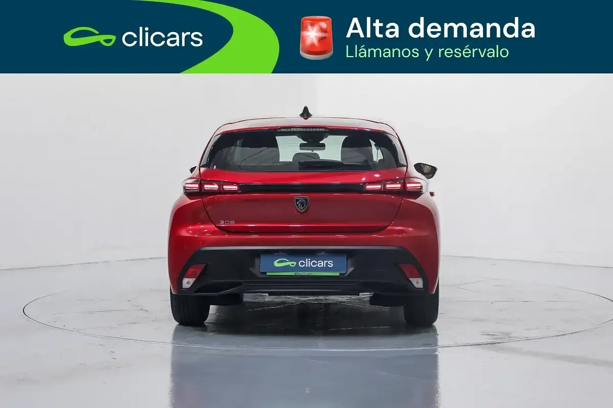 Usado Peugeot 308 Active 110 CV (80 kW) 2022 Rojo Berlina