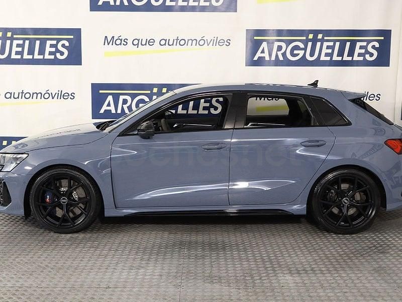 Usado Audi RS3 400 CV (294 kW) 2022 Gris / plata Berlina