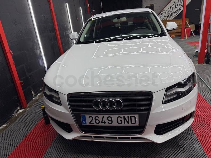 Usado Audi A4 143 HP (105 kW) 2009 Branco Sedan
